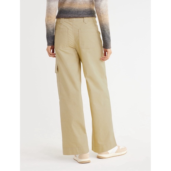 Time and Tru Women's Wide Leg Corduroy Cargo Pants, 30" Inseam, 8 natural tan - Picture 3 of 10